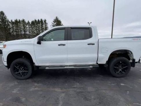Used 2022 Chevrolet Silverado 1500 Custom AWD/4WD image 5