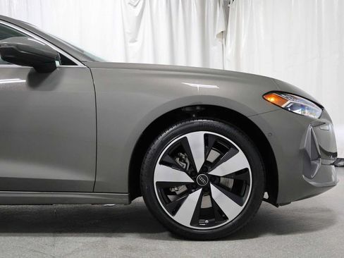 Certified 2025 Audi A5 2.0T Prestige w/ 19" Wheel Package AWD/4WD image 11