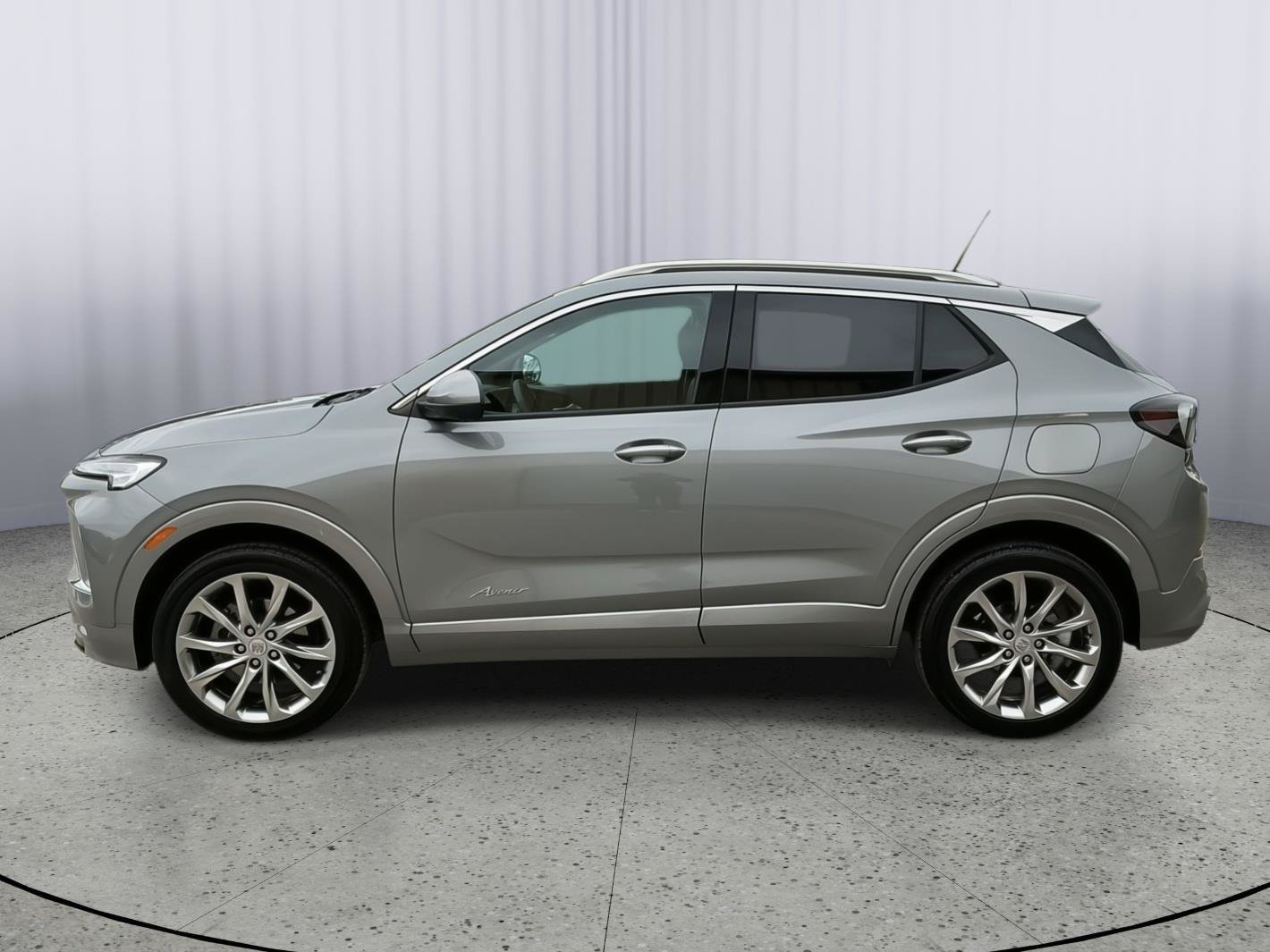 Used 2024 Buick Encore GX Avenir w/ Avenir Technology Package AWD/4WD image 2
