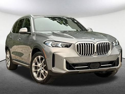 Used 2026 BMW X5 xDrive40i AWD/4WD image 2