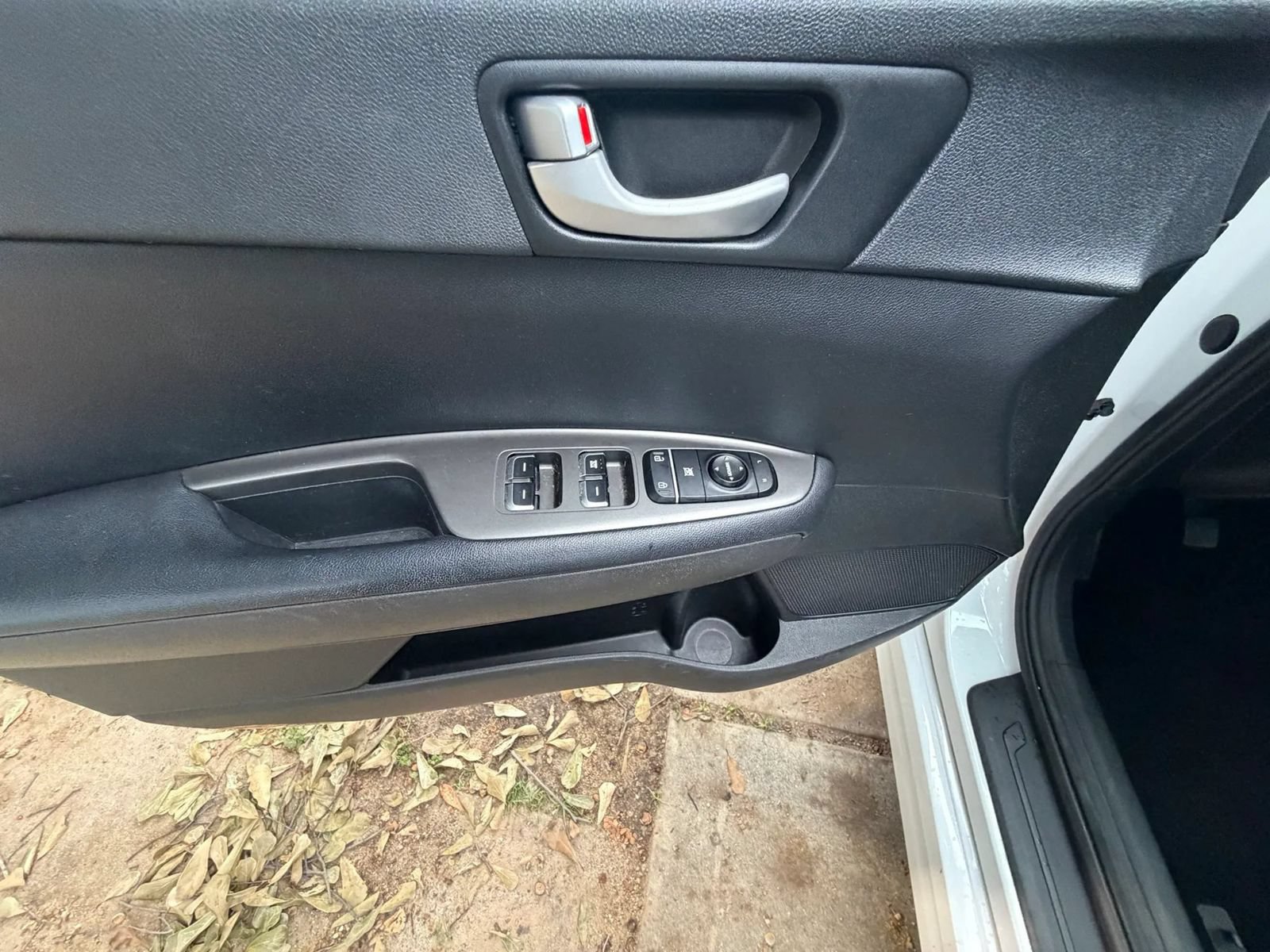 Used 2019 Kia Optima LX FWD image 10