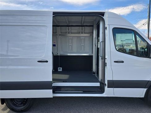 New 2026 Mercedes-Benz Sprinter 2500 image 3