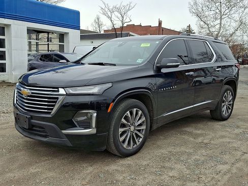 Used 2023 Chevrolet Traverse Premier image 4