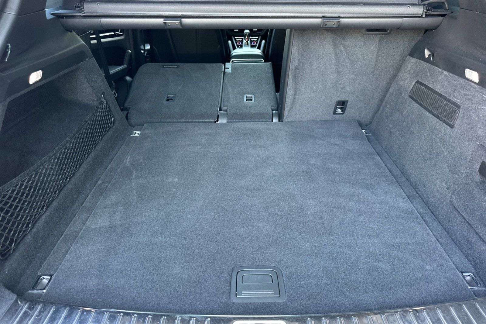 Certified 2023 Porsche Cayenne AWD/4WD image 15