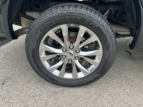 Used 2016 Ford F150 Lariat w/ Equipment Group 502A Luxury image 10