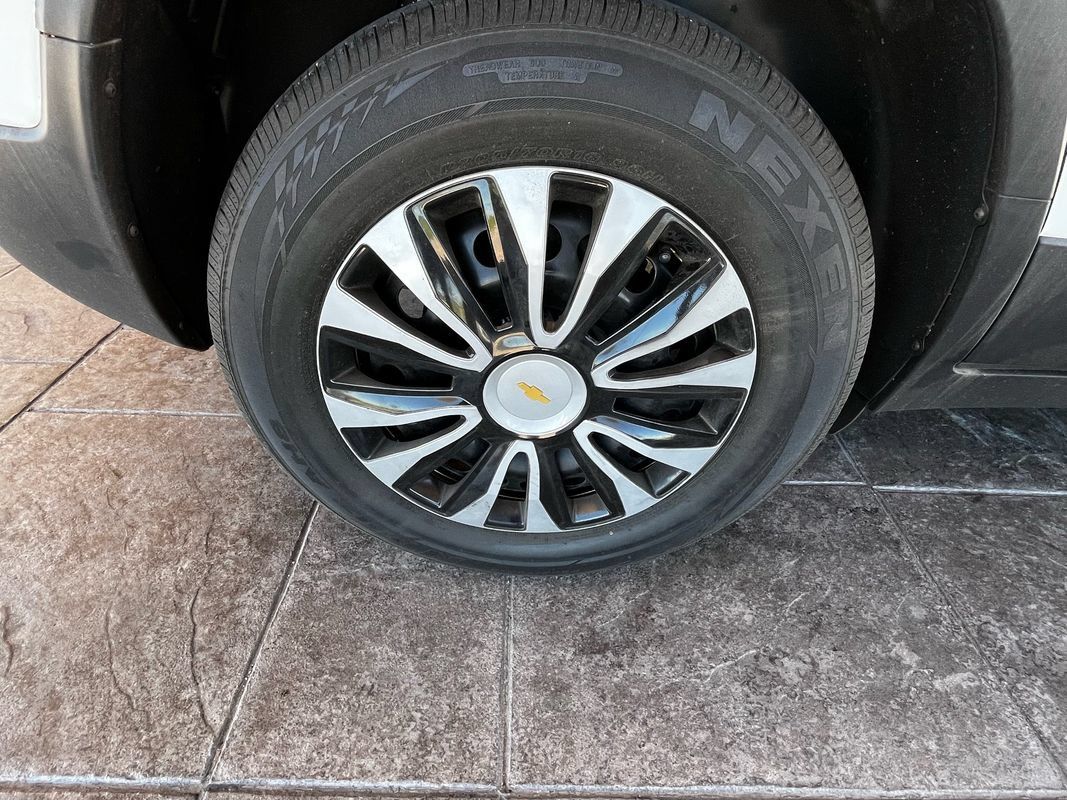 Used 2017 Chevrolet Trax LS FWD image 23