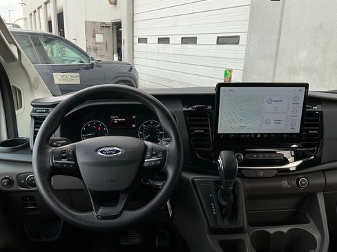 Used 2023 Ford Transit 350 XLT image 14