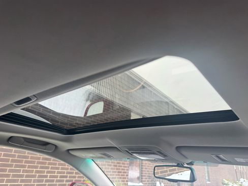 Used 2011 Lexus RX 350 AWD image 15