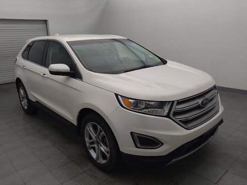 Used 2018 Ford Edge Titanium w/ Technology Package FWD image 13