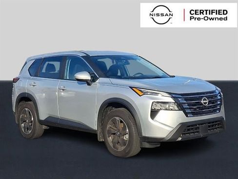 Used 2024 Nissan Rogue SV image 1