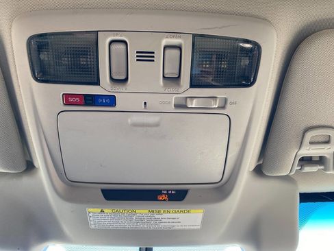 Used 2016 Subaru Outback 3.6R Limited image 21