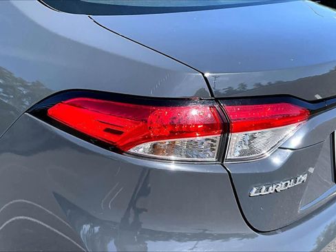 Certified 2023 Toyota Corolla LE FWD image 28