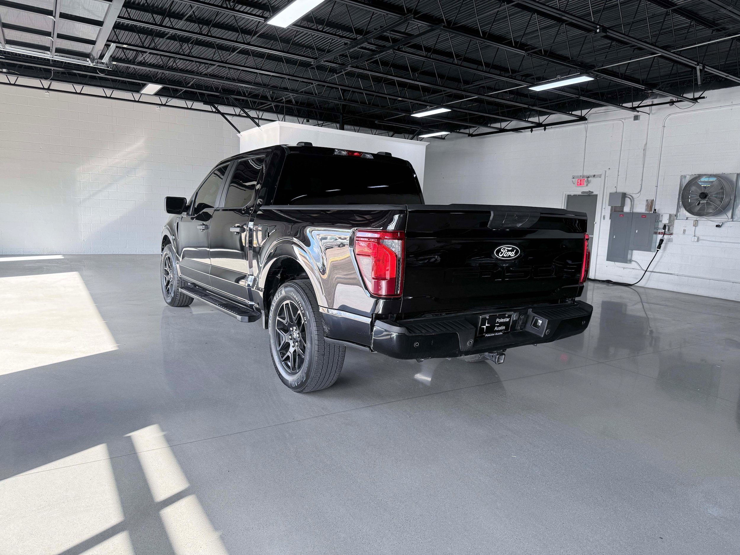 Used 2024 Ford F150 STX w/ STX Black Appearance Package RWD image 4