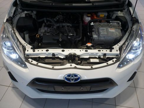 Used 2016 Toyota Prius C Three image 26