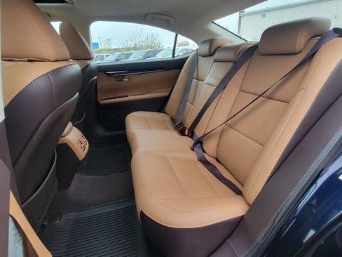 Used 2017 Lexus ES 350 w/ Navigation System Package FWD image 28