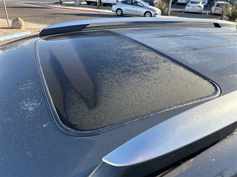 Used 2013 Toyota RAV4 XLE image 19