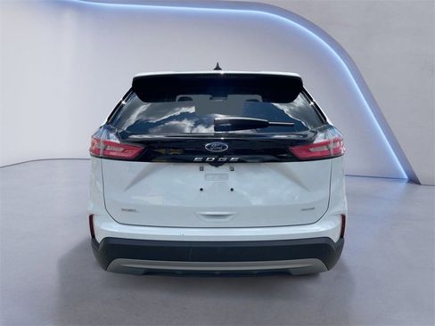 Used 2023 Ford Edge SEL w/ Convenience Package image 4