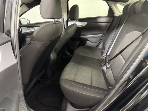 Used 2023 Kia Forte LX image 10