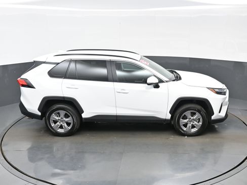 Used 2025 Toyota RAV4 XLE AWD/4WD image 41