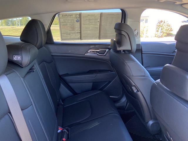 Used 2026 Kia Sportage EX AWD/4WD image 21