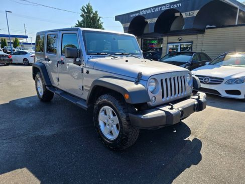 Used 2017 Jeep Wrangler Unlimited Sport w/ Quick Order Package 24S AWD/4WD image 34