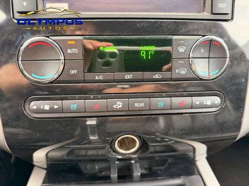 Used 2013 Ford Expedition EL Limited RWD image 19