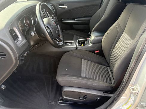 Used 2023 Dodge Charger SXT RWD image 29
