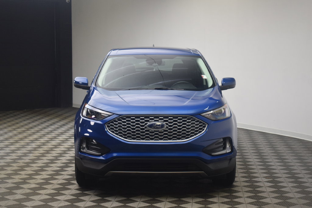 Used 2024 Ford Edge SEL w/ Convenience Package AWD/4WD image 16