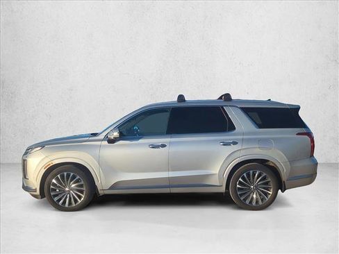 Used 2024 Hyundai Palisade Calligraphy image 5