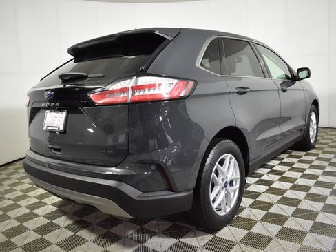 Used 2021 Ford Edge SEL image 4