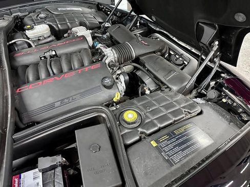 Used 2004 Chevrolet Corvette Convertible w/ Preferred Equipment Group image 28