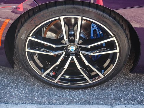 Used 2024 BMW Z4 M40i w/ Premium Package image 9