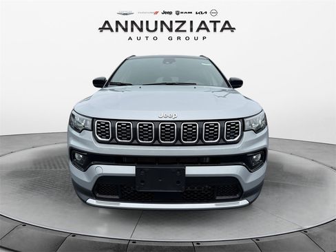 Used 2024 Jeep Compass Limited image 8