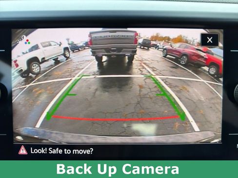 Used 2024 Volkswagen Taos SE image 34