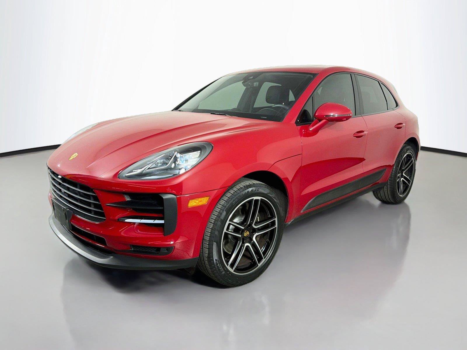 Certified 2021 Porsche Macan AWD/4WD image 1