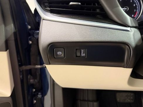Certified 2023 Buick Enclave Essence FWD image 18