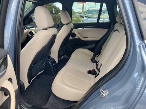 Used 2021 BMW X1 sDrive28i w/ Premium Package FWD image 11