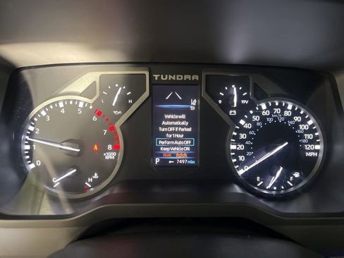 Used 2022 Toyota Tundra Limited w/ Power Package AWD/4WD image 18