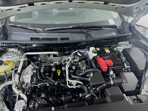 Used 2024 Mitsubishi Outlander SE image 32