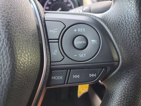 Used 2020 Toyota Camry LE FWD image 20