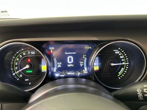 Used 2023 Jeep Wrangler Unlimited w/ 8.4" Radio Group AWD/4WD image 16