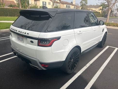 Used 2018 Land Rover Range Rover Sport SE image 7