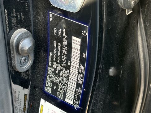 Used 2023 Toyota 4Runner Limited AWD/4WD image 9