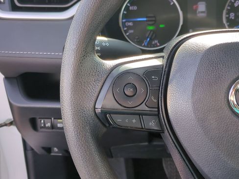 Used 2022 Toyota RAV4 XLE image 16