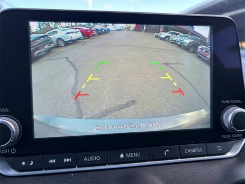 Used 2024 Nissan Sentra SV image 27