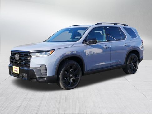 New 2026 Honda Pilot Black Edition image 3
