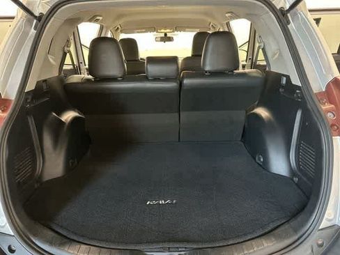 Used 2014 Toyota RAV4 LE AWD/4WD image 22