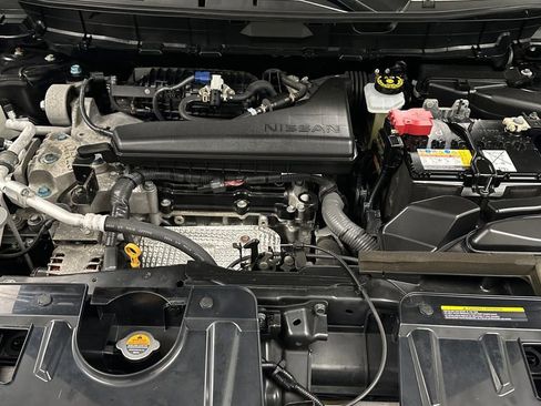 Used 2020 Nissan Rogue SV AWD/4WD image 11