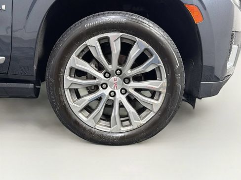 Used 2021 GMC Yukon XL Denali w/ Denali Premium Package AWD/4WD image 37