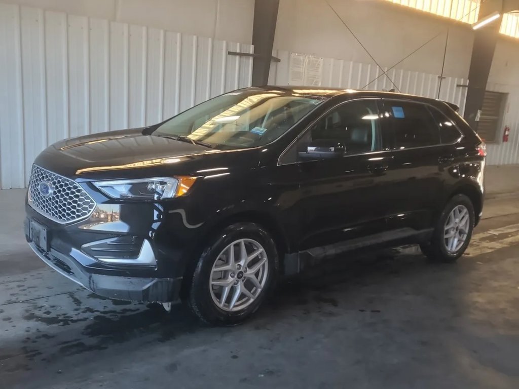 Used 2023 Ford Edge SEL AWD/4WD image 6